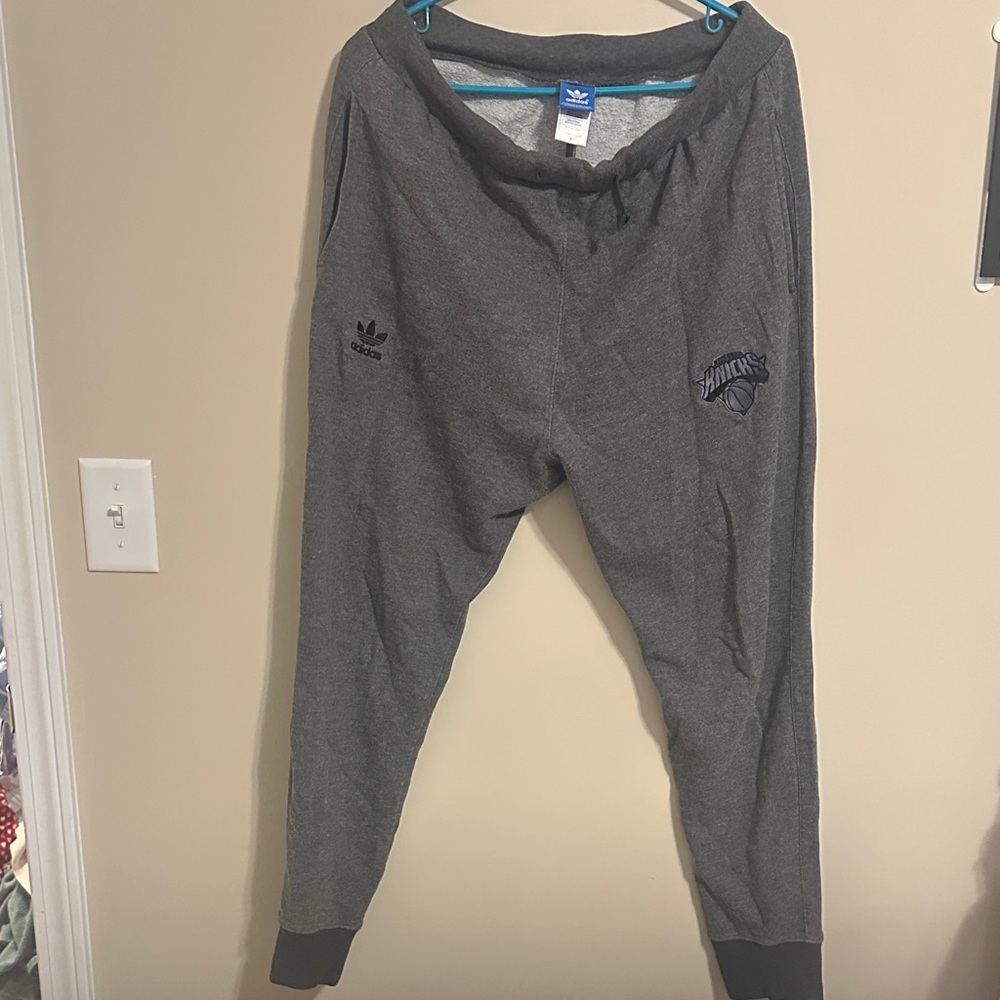 New York Knicks Adidas Dark Gray Sweatpants with Logo